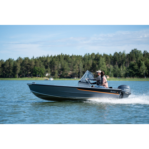 Motorový čln Buster S2
