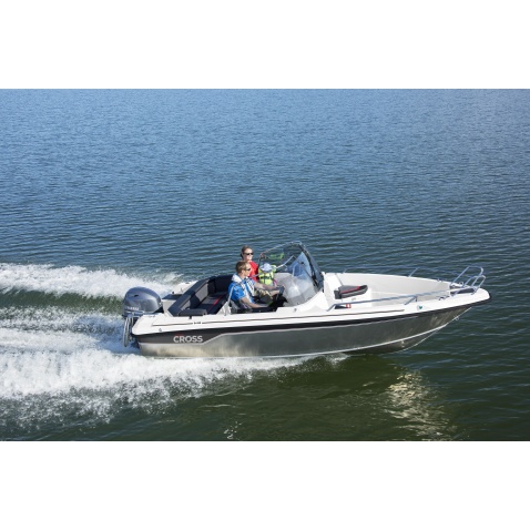 Motorový čln Yamarin Cross 54 BR
