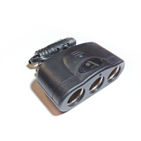 Zásuvka – roztrojka,12V,55x100